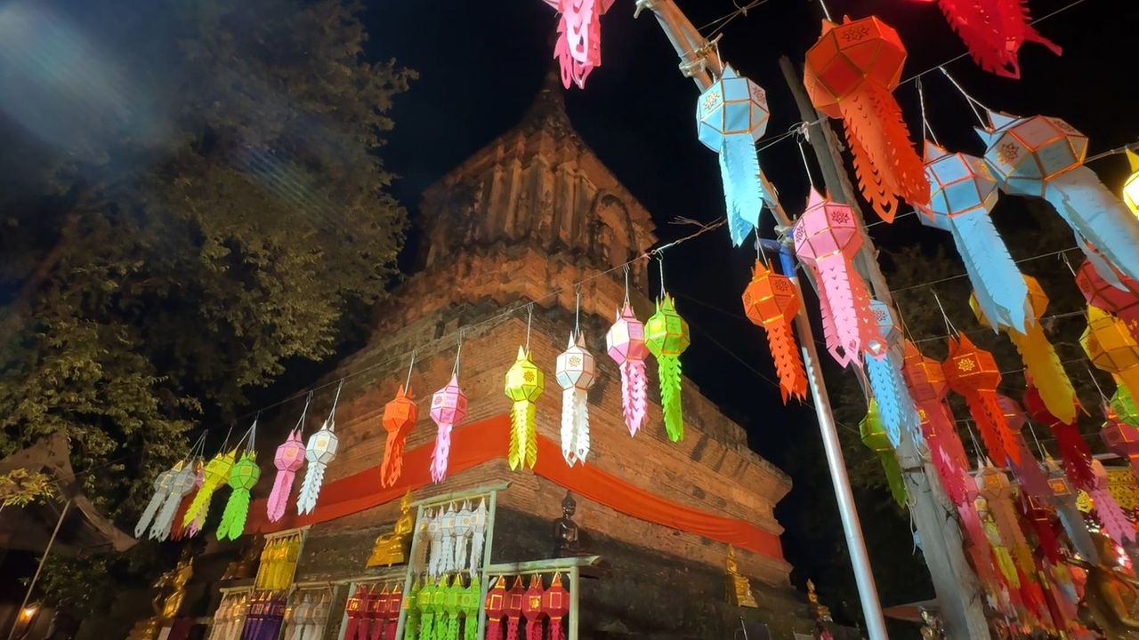 จุดเช็กอินสายบุญ-สายถ่ายรูป