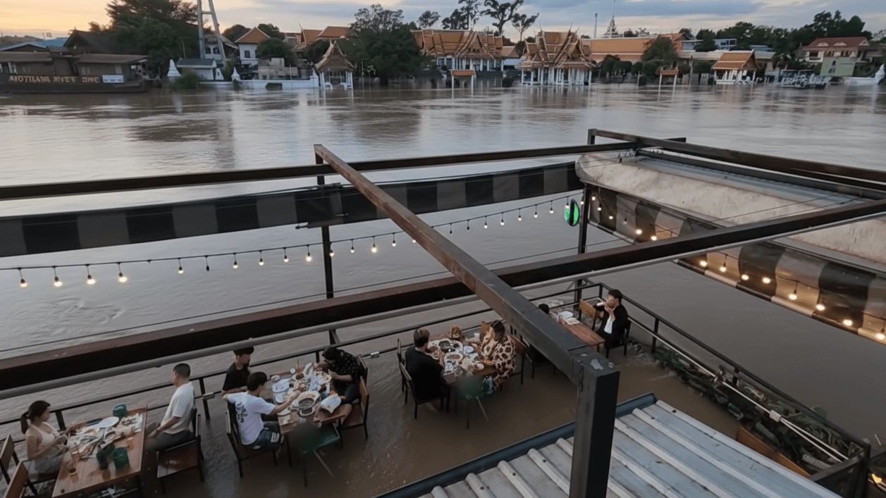 ฤดูน้ำหลากอาจมีตะกอนหรือสิ่งปนเปื้อนในน้ำ อย่าลืมดูแลความปลอดภัยของตัวเอง