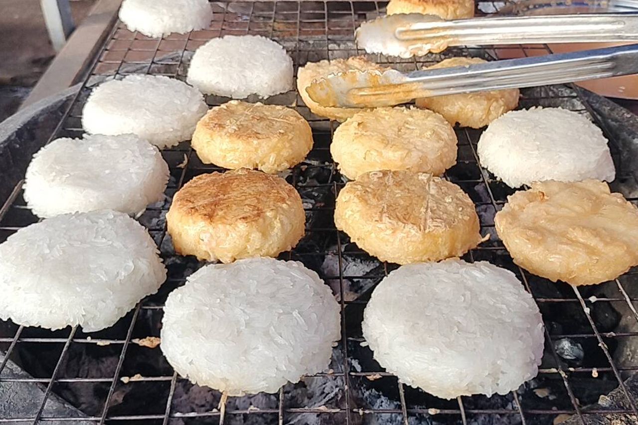 ข้าวจี่ลุงบูรณ์แบบกลม