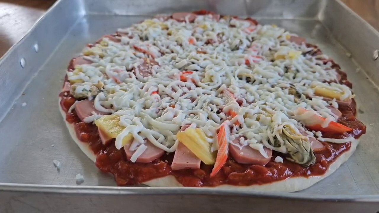 พิซซ่าแบบอิตาเลียนที่อบด้วยวิธีไทยๆ