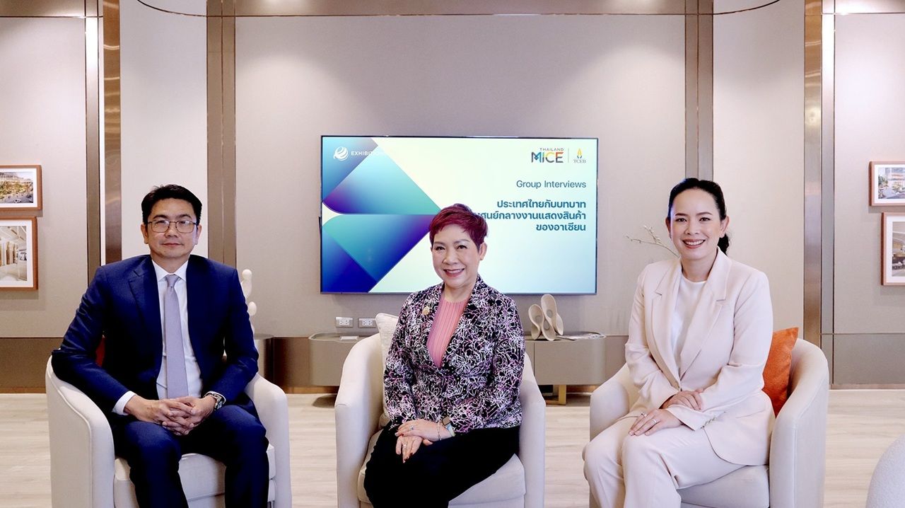 สรรชาย นุ่มบุญนำ ผู้จัดการทั่วไป-ประเทศไทย อินฟอร์มา มาร์เก็ตส์, ดร.ศุภวรรณ ตีระรัตน์ ผู้อำนวยการ ทีเส็บ และปนิษฐา บุรี ประธานสมาคมการแสดงสินค้าโลก (UFI) ประจำปี พ.ศ. 2568 – 2569