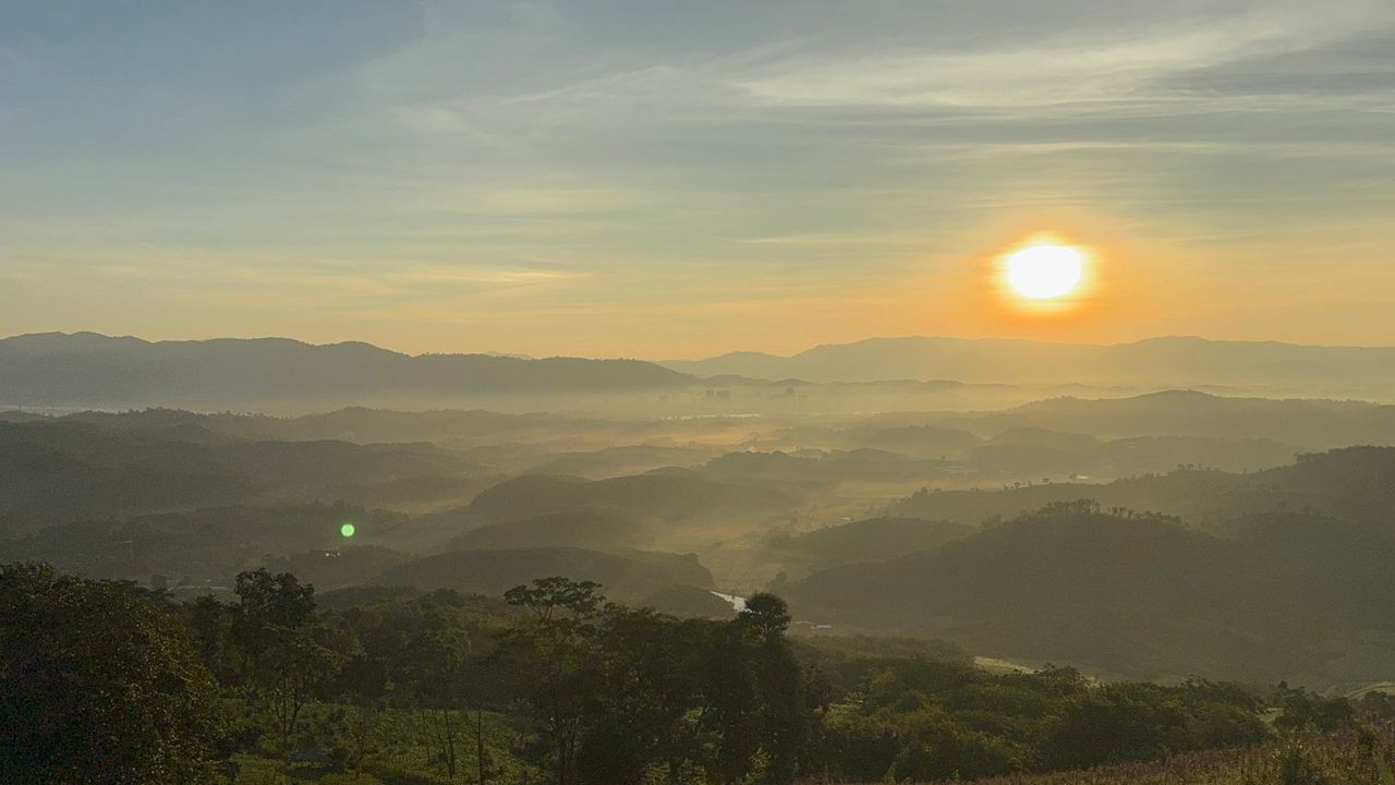 พระอาทิตย์ยามเช้าจากดอยสะโง้