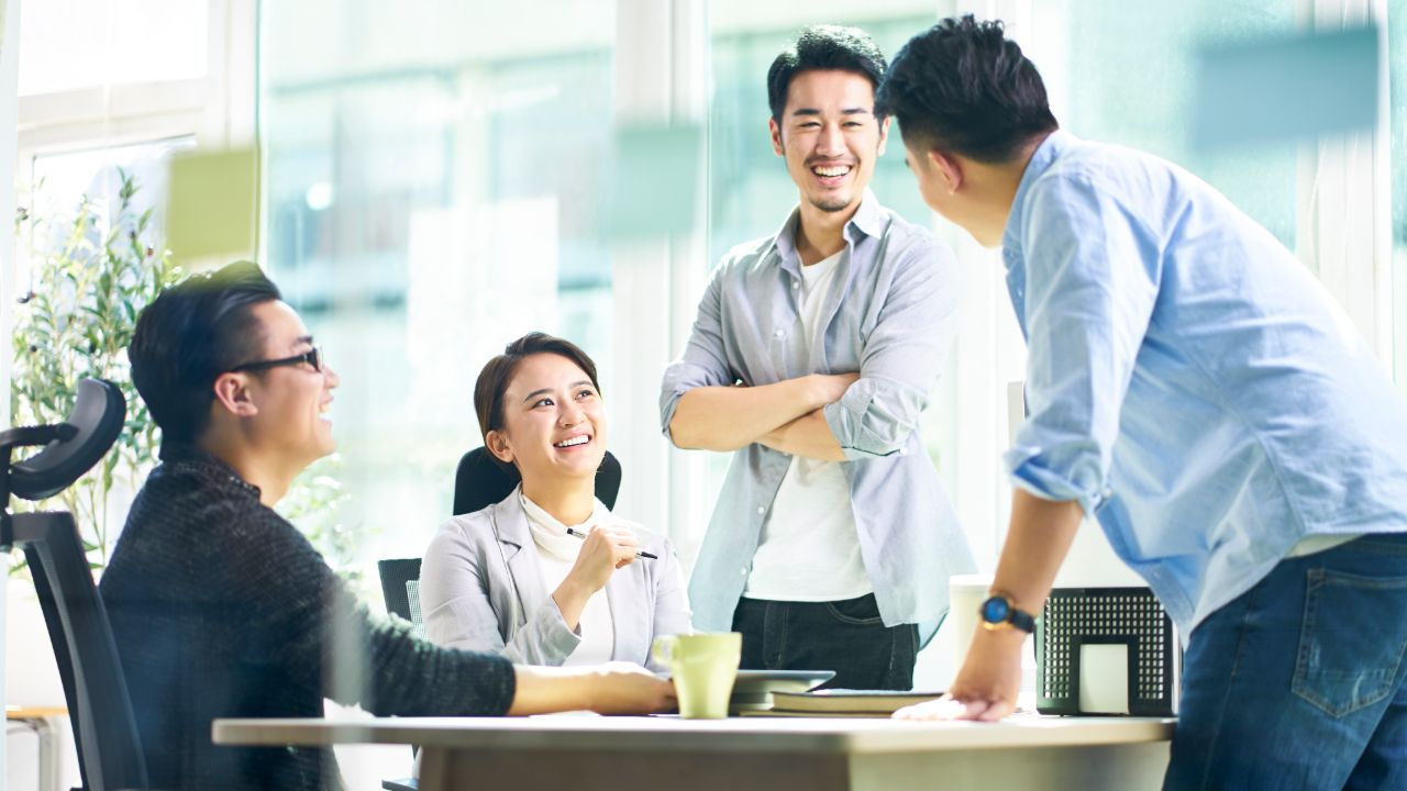 อัปเดตสีมงคลเดือนพฤศจิกายน 2568 เลือกใส่สีเสื้อประจำวัน ช่วยเสริมอำนาจวาสนา ดวงเฮงปังทุกวันตลอดทั้งเดือน