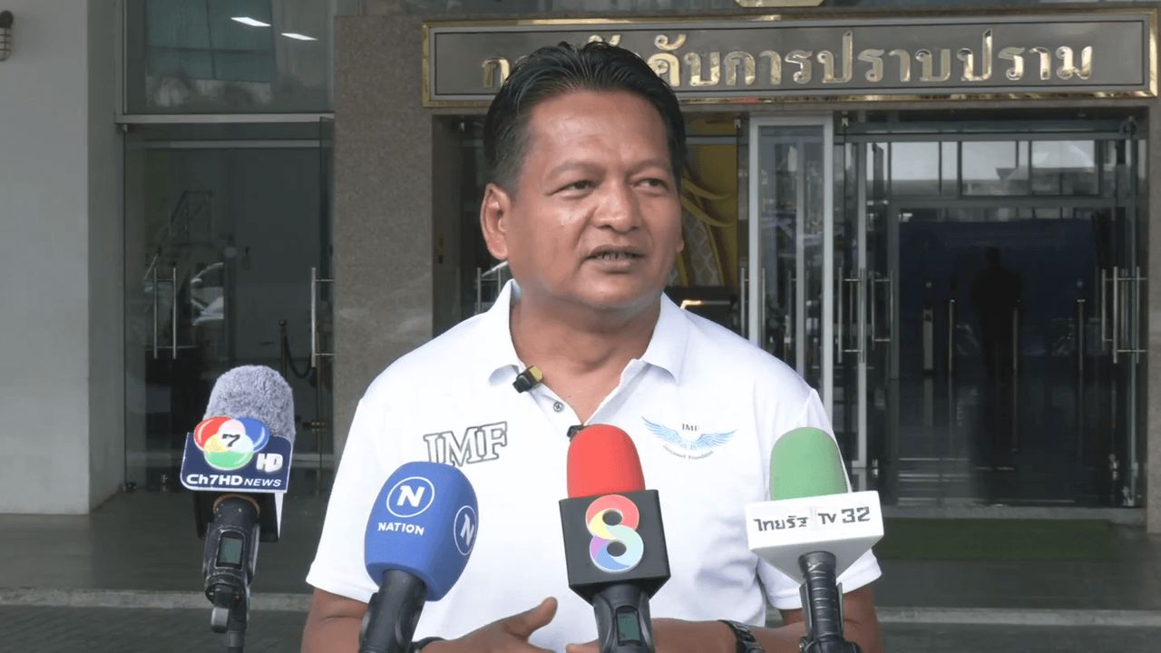 คุณเบิร์ด หัวหน้าศูนย์ประสานช่วยเหลือคนไทยในต่างแดน