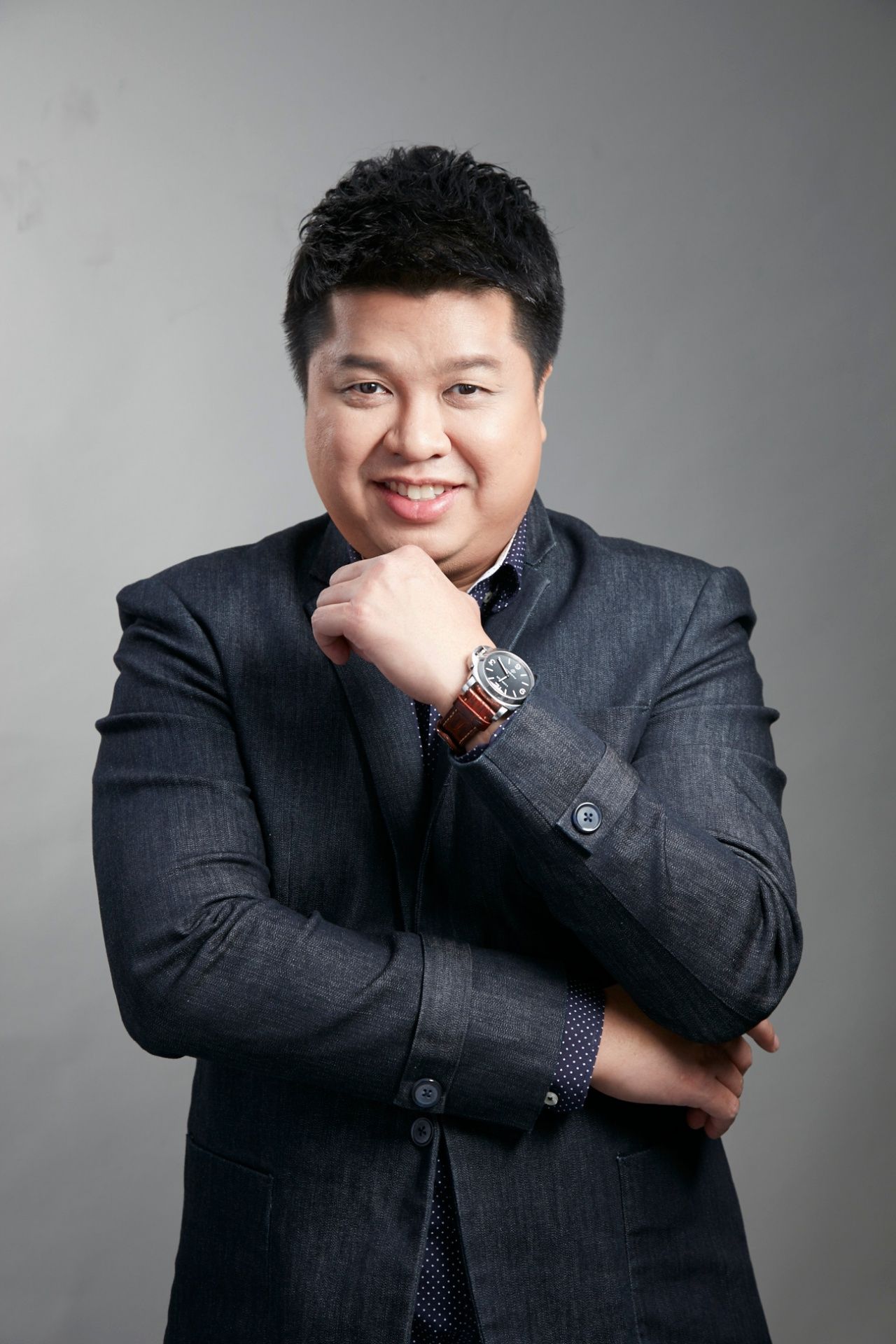 หมอมีน อรรถพล คำนวณตามหลักโหงวเฮ้งสากล และเลขศาสตร์สากล