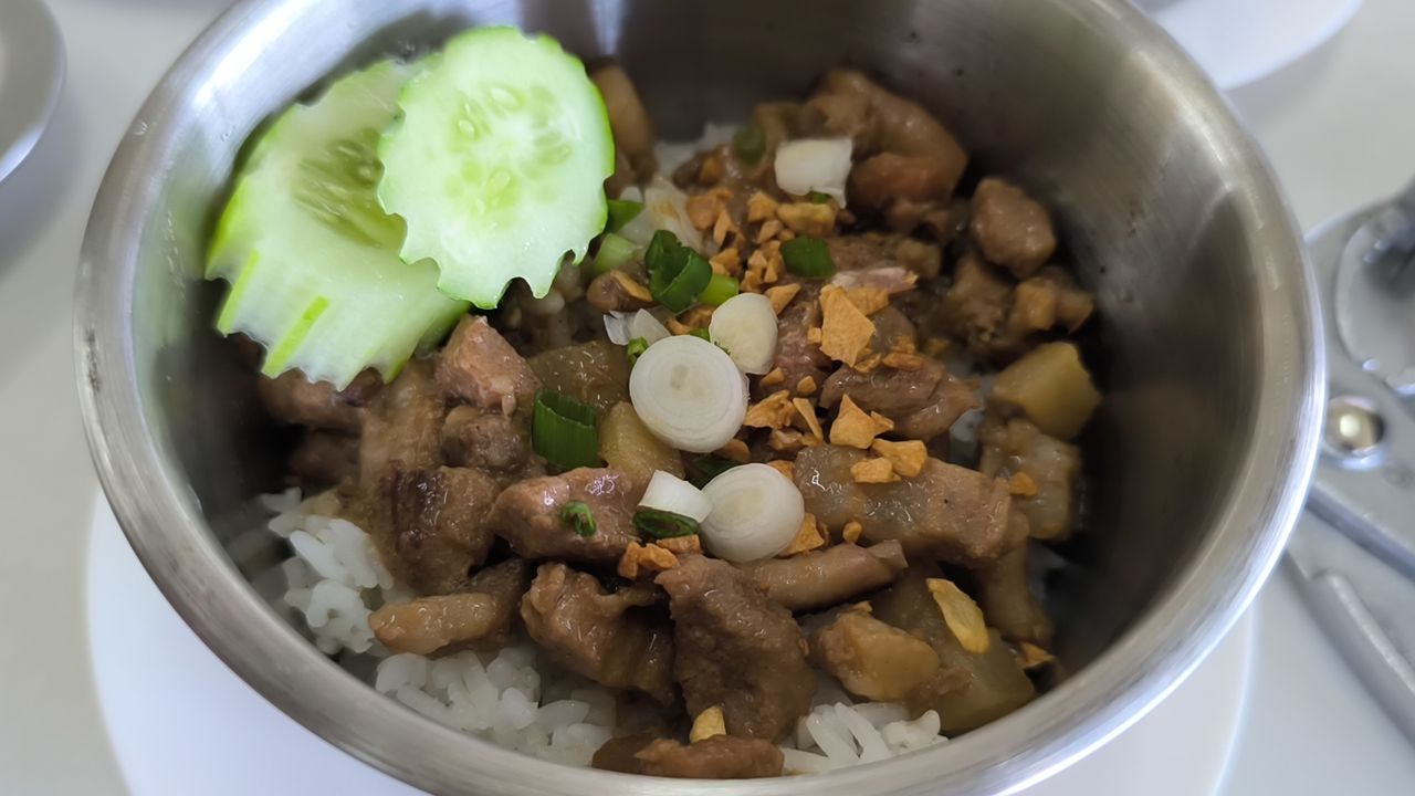 ป๋าเลี้ยงถ้วยร้อน ร้านอาหารเช้าสไตล์จีนแผ่นดินใหญ่