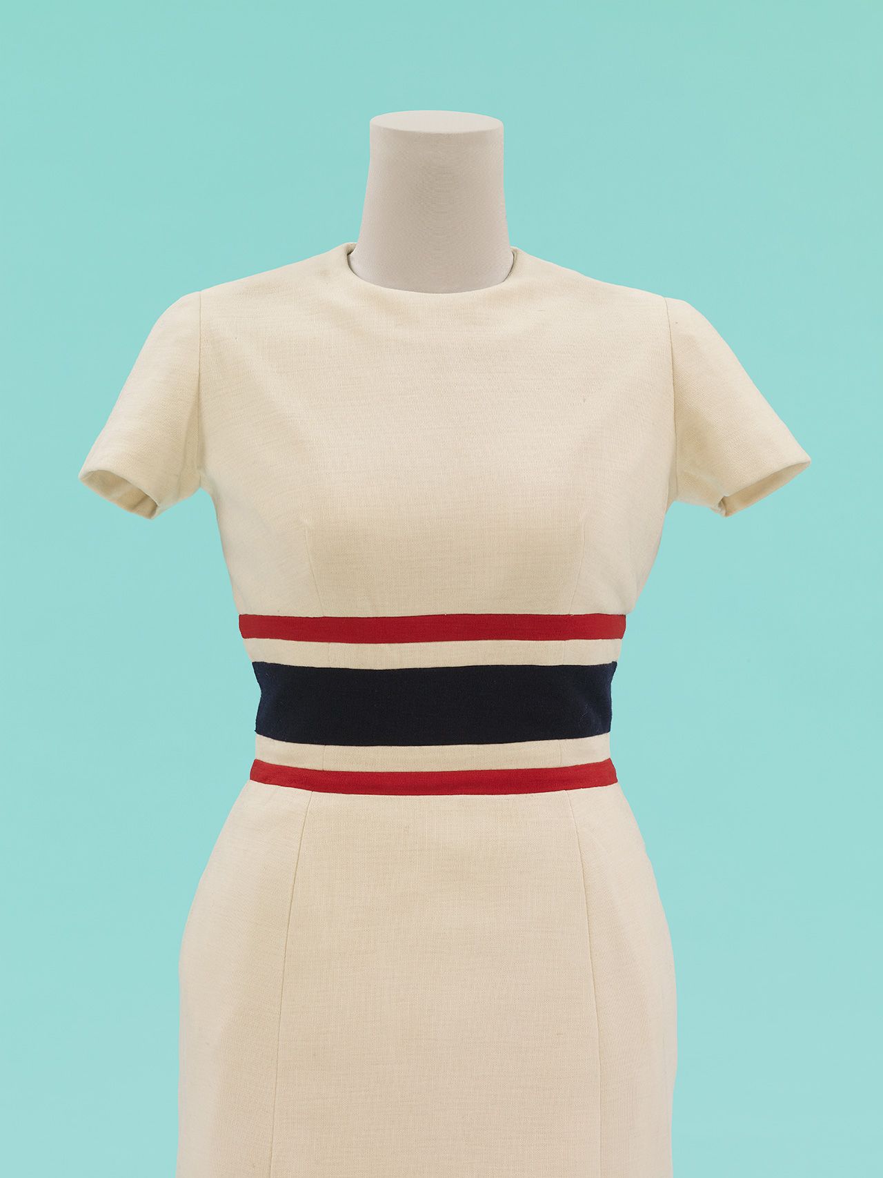 “QUEEN OF STYLE” พระสิริโฉมแห่งสยาม ทรงใช้แฟชั่นและความงามเป็นเครื่องมือการทูตทรงพลัง