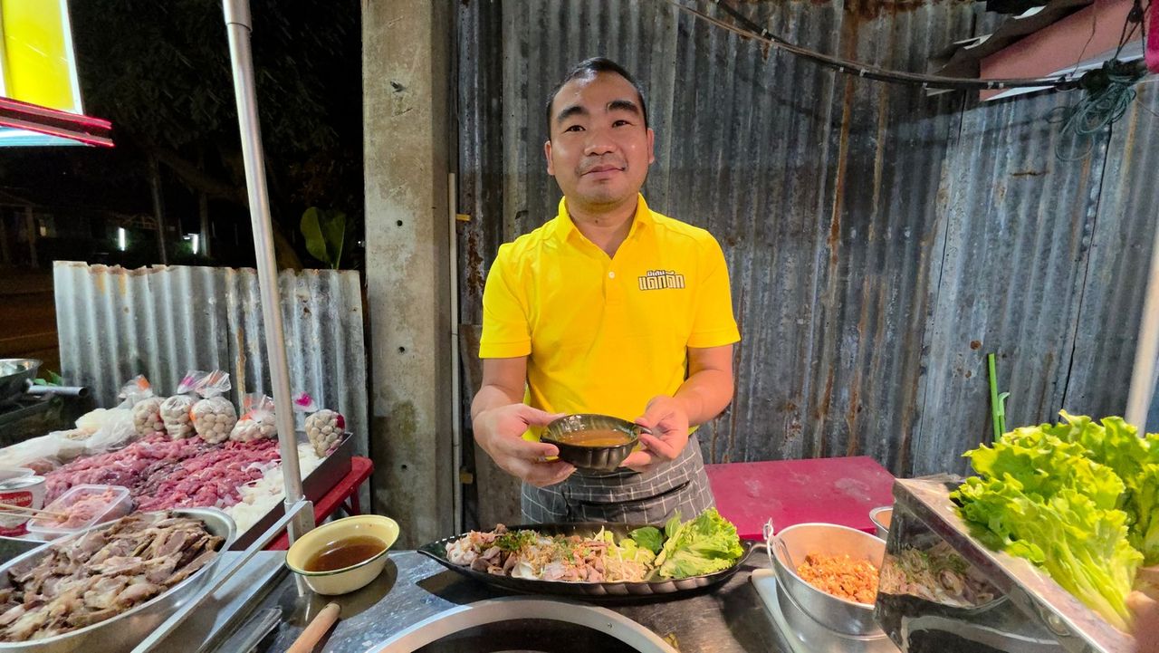 สมชาย เชื้อคำลือ เจ้าของร้านมีเส้น แดกดึก