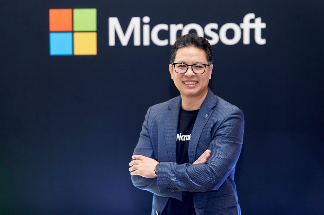 นายธนวัฒน์ สุธรรมพันธุ์ 