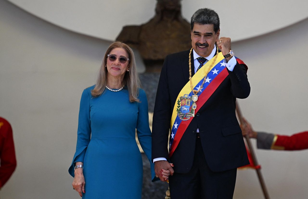 ซิเลีย ฟลอเรส กับ นิโกลัส มาดูโร