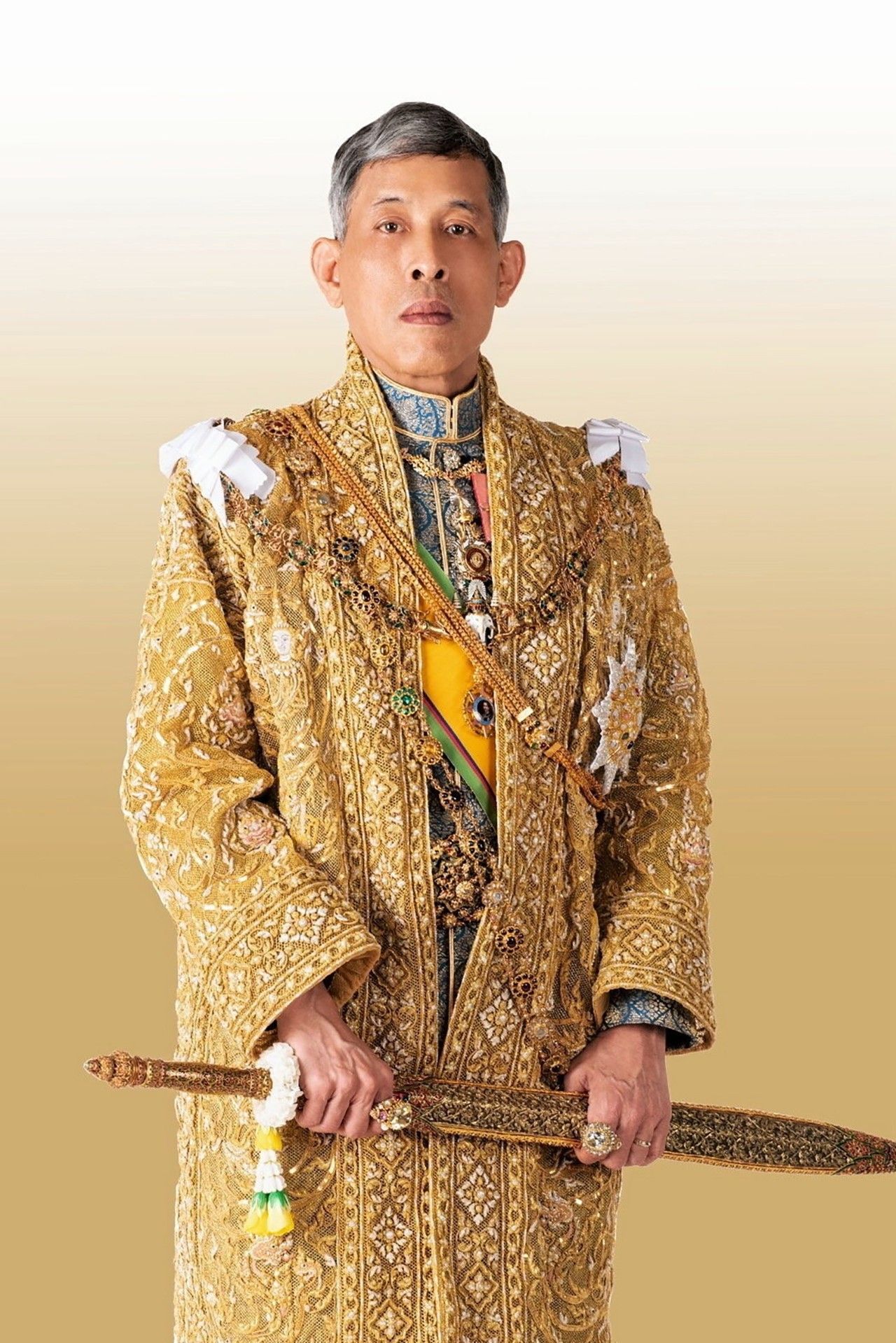 ต่างเจนเนอเรชันแต่พระวิสัยทัศน์เดียวกัน ความเป็นไทยต้องอยู่รอดบนเวทีโลก ประชาชนต้องมีชีวิตดีขึ้น