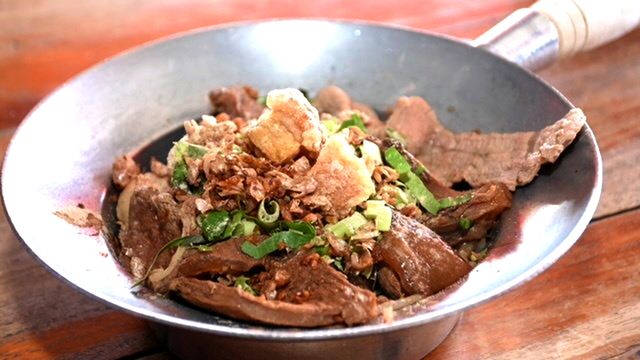 "ร้านเจ๊กรรณ" เนื้อตุ๋น-หมูตุ๋น รสนัวด้วยเต้าหู้ยี้