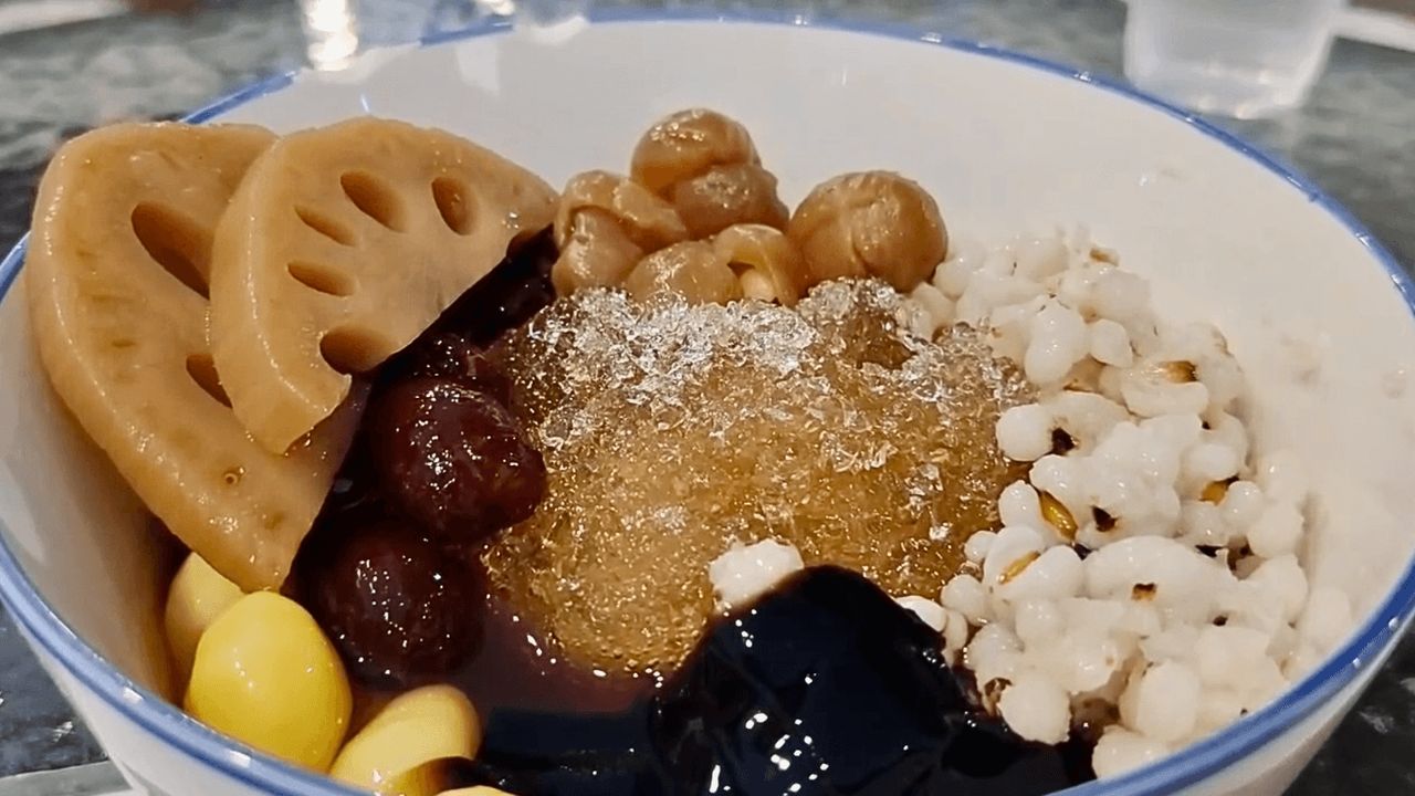 เต้าทึงเย็นเครื่องแน่น ราคาเริ่มต้นถ้วยละ 35 บาท