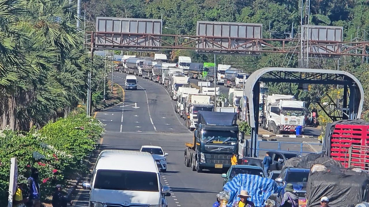 บริเวณจุดผ่านแดนถาวรช่องเม็ก 