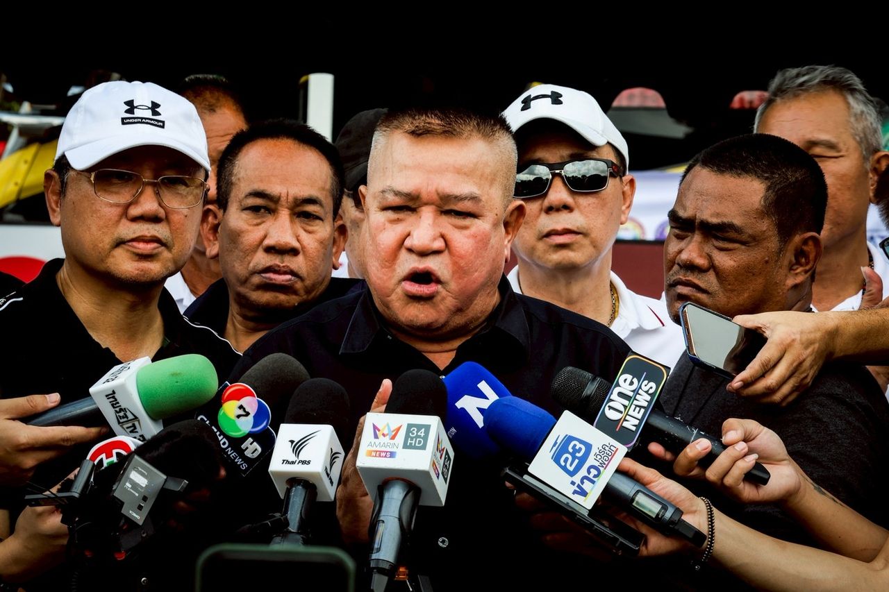 นายทองอยู่ คงขันธ์ ประธานสหพันธ์การขนส่งทางบกแห่งประเทศไทย