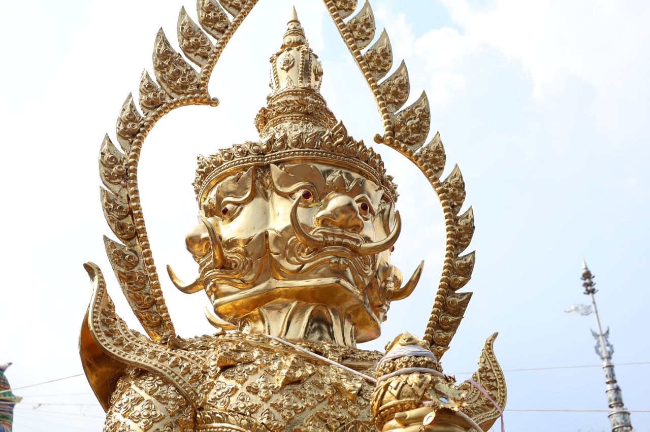 ท้าวเวสสุวรรณ 4 หน้า