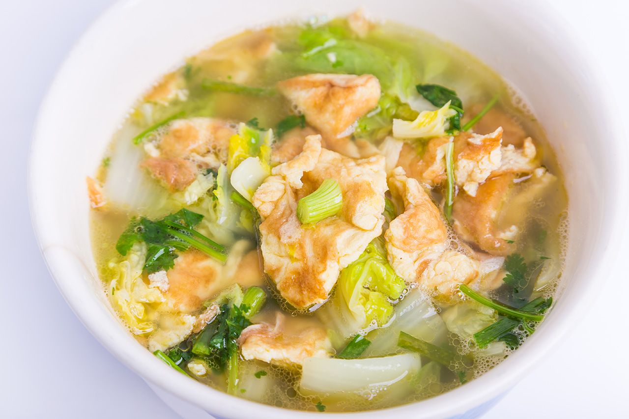 แจกสูตรแกงจืดไข่น้ำ เมนูสิ้นเดือนสุดประหยัด ใช้งบไม่ถึง 50 บาท