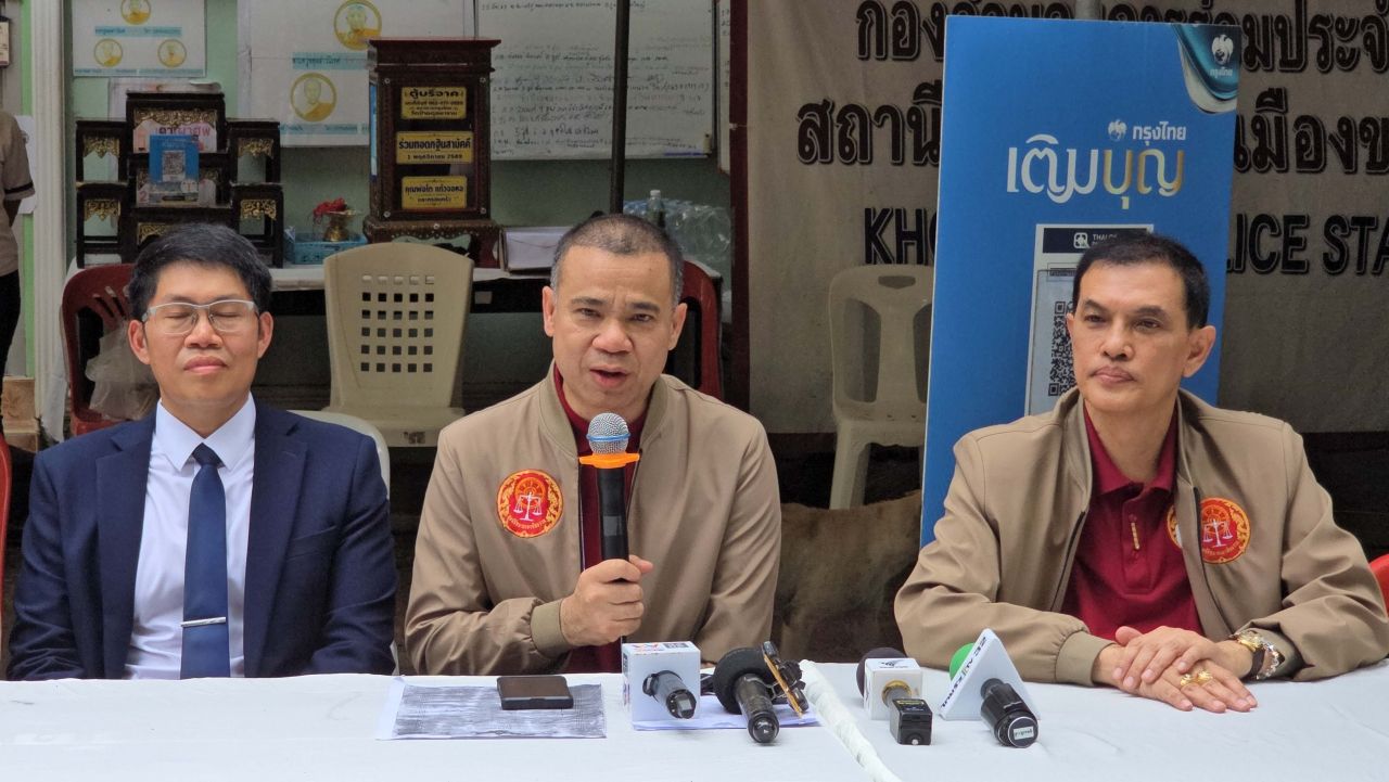 ดร.ประยุทธ ประเทศเสนา หรือ “มหาหมี” รองประธานมูลนิธิทนายกองทัพธรรม กล่าวแสดงความยินดี