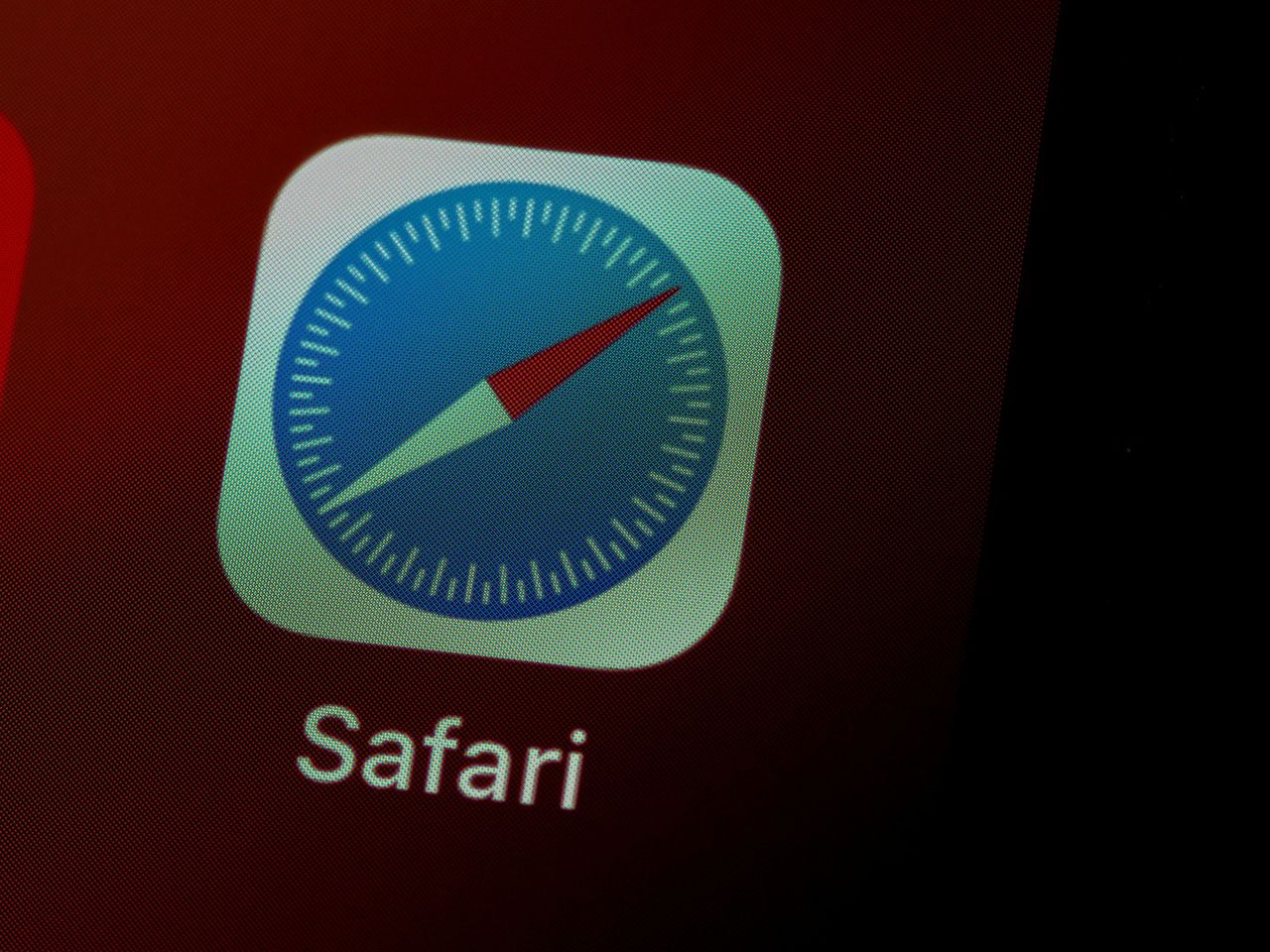 Safari ทำงานที่ฉลาดขึ้น และการจัดแท็บตามหัวข้อ