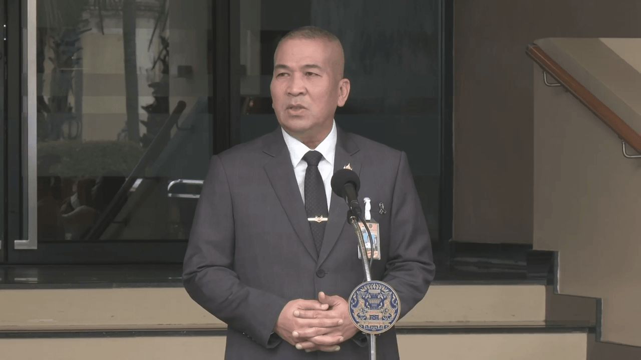 พล.ต.ท.รุทธพล เนาวรัตน์ รัฐมนตรีว่าการกระทรวงยุติธรรม