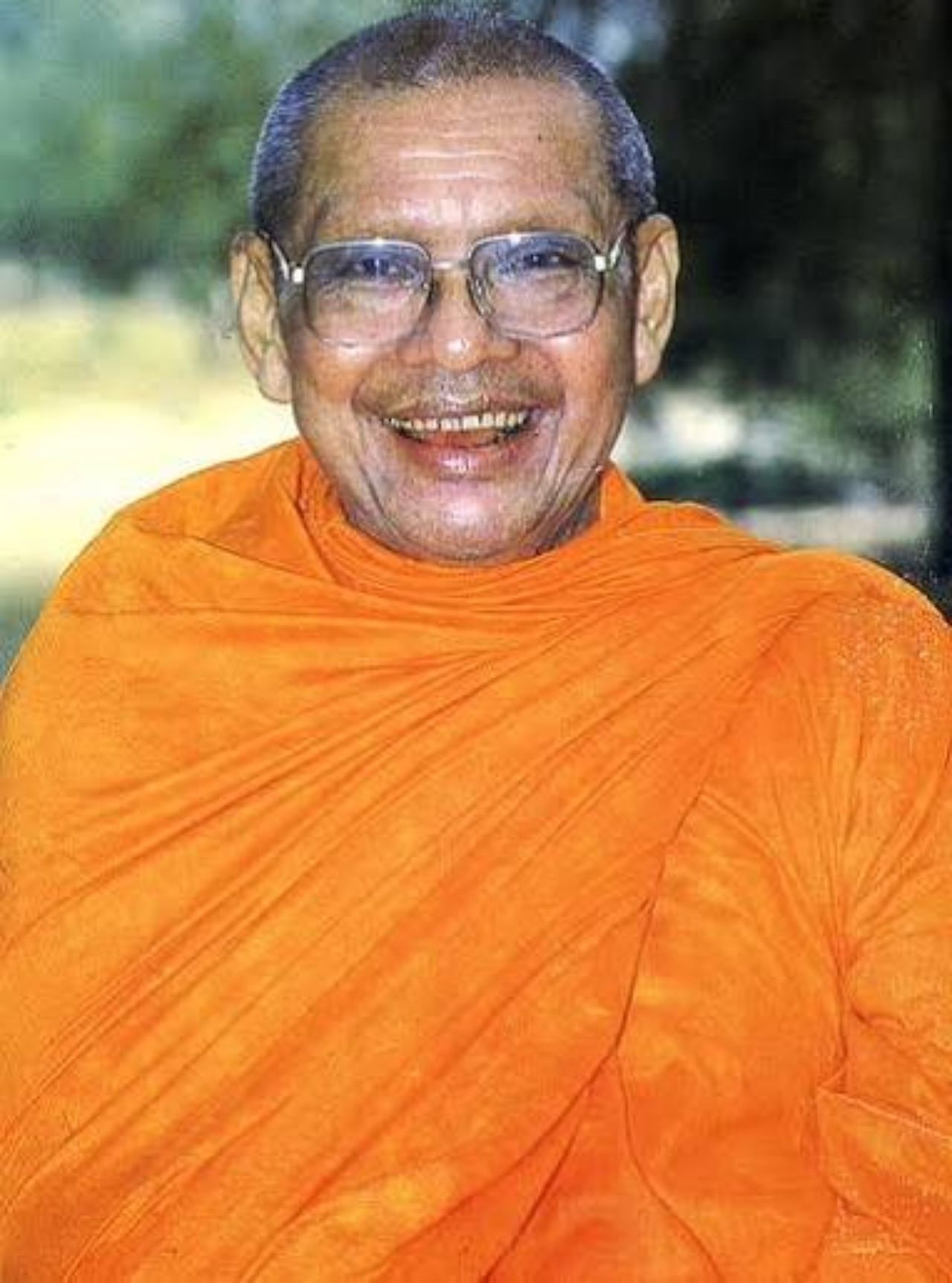 หลวงพ่อฤาษีลิงดำ วัดท่าซุง จังหวัดอุทัยธานี 