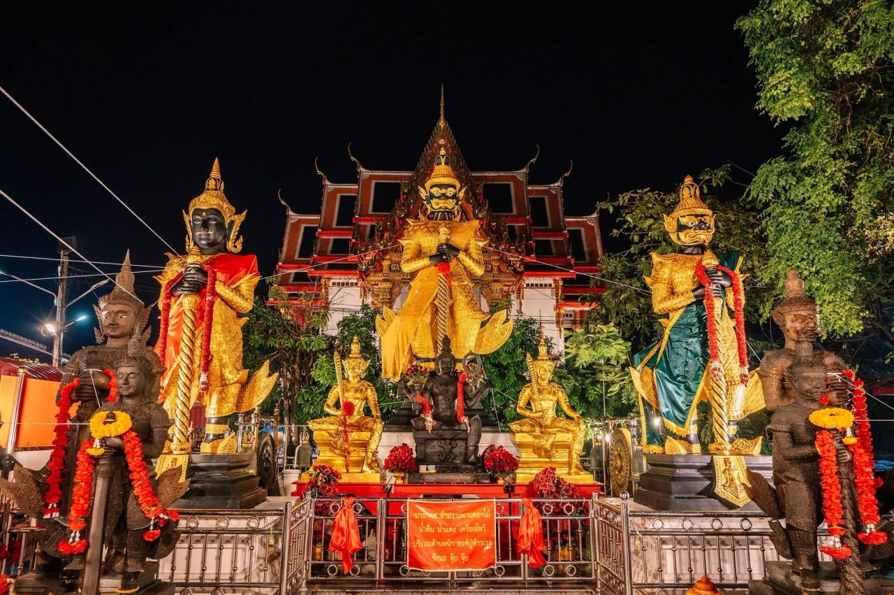 วัดจุฬามณี อัมพวา สถานที่ขอพรท้าวเวสสุวรรณปลดหนี้สิน