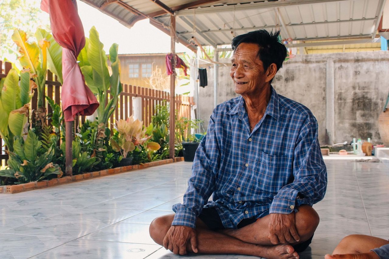 เสา อวศรี อดีตผู้ใหญ่บ้านเมืองจันทร์