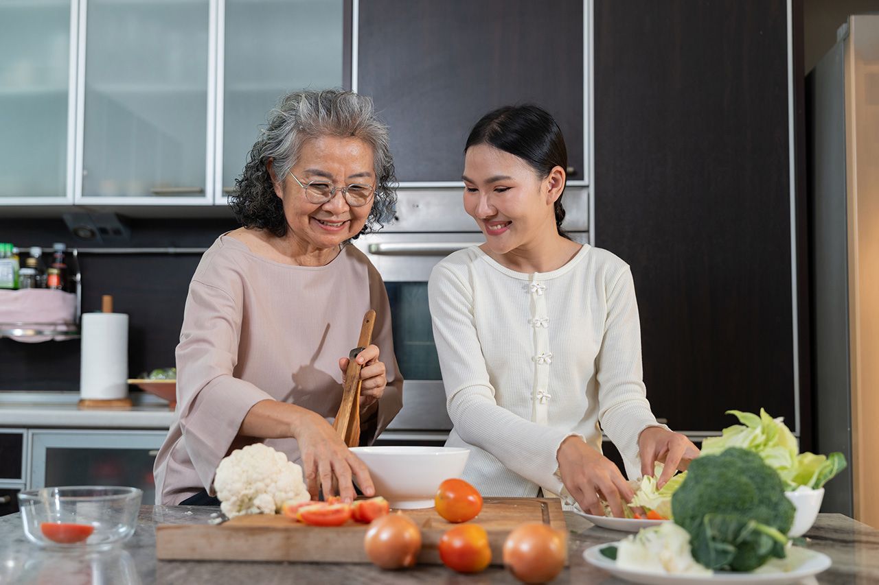 เตรียมอาหารให้ผู้สูงอายุต้องหลีกเลี่ยงวัตถุดิบที่เป็นเส้นยาว