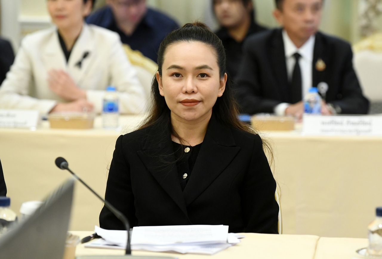 ไตรศุลี ไตรสรณกุล