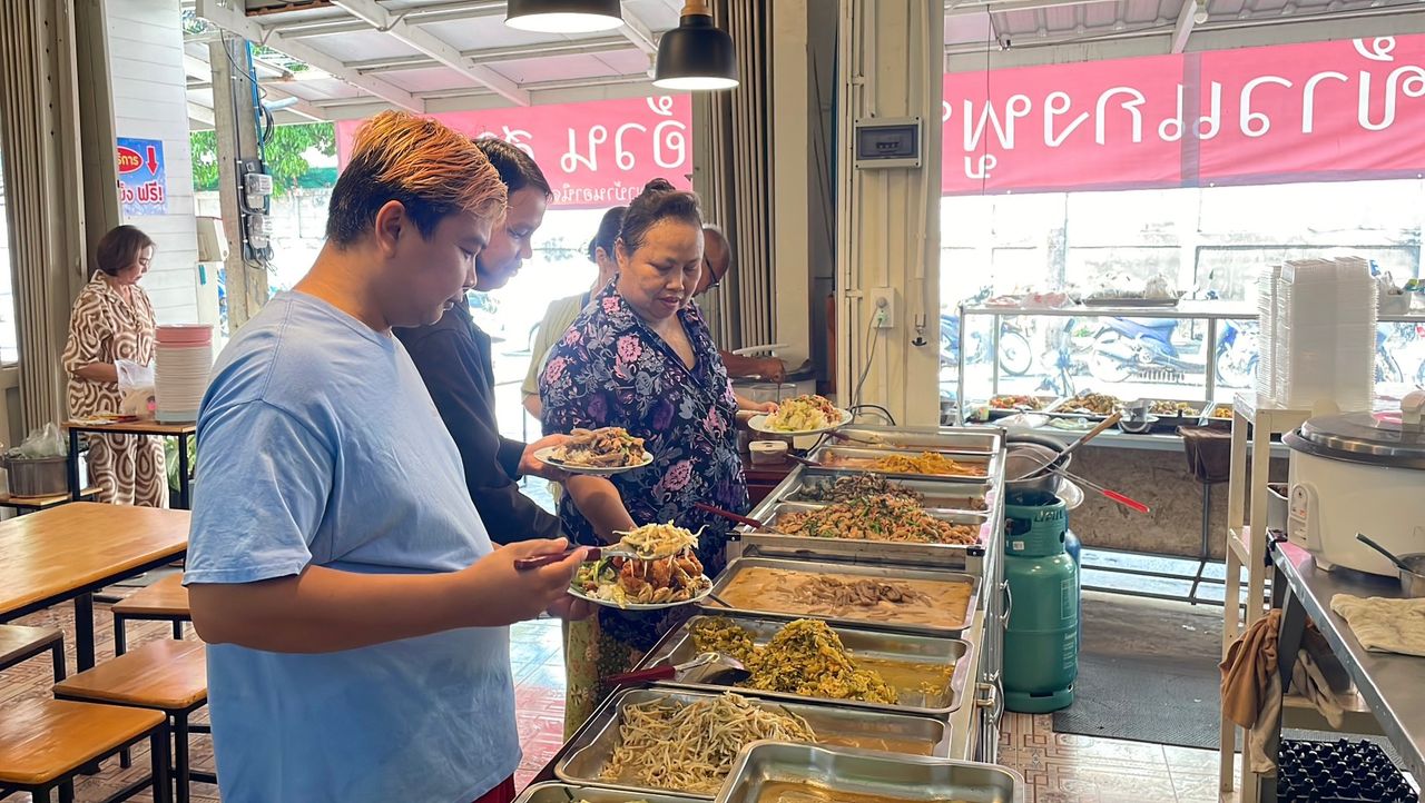 ตักได้เต็มที่ แต่ขอกินให้หมดเป็นพอ