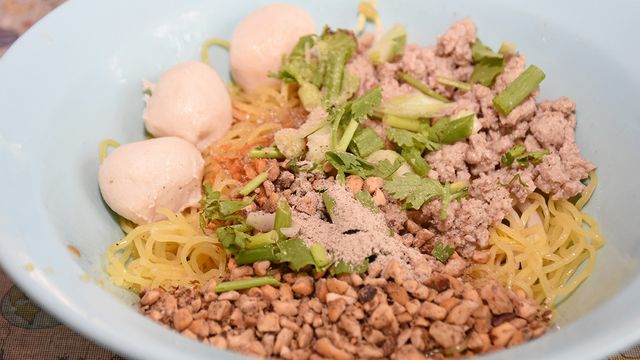 “ก๋วยเตี๋ยวหมูโบราณ” หมูสับสูตรเด็ดยายแป๊ด
