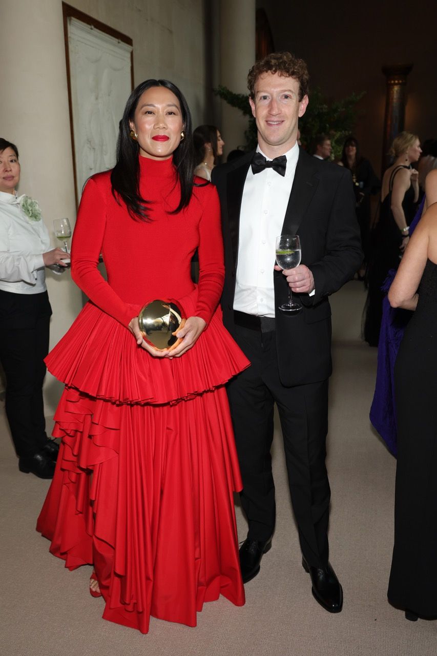Mark Zuckerberg และภรรยา Priscilla Chan ร่วมงาน Met Gala ปีนี้โดยไม่ได้เดินพรมแดง/ Getty Image