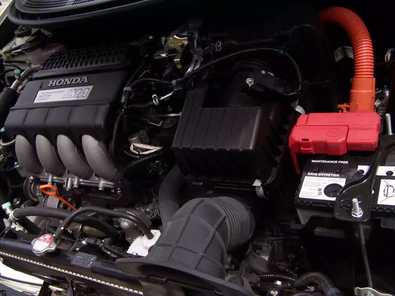 HONDA CRZ SPORT HYBRID หล่อเล็กสองอารมณ์ (ตอนที่1)