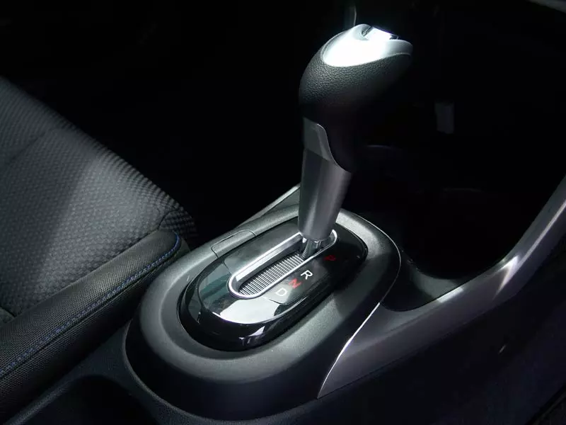 HONDA CRZ SPORT HYBRID หล่อเล็กสองอารมณ์ (ตอนที่1)