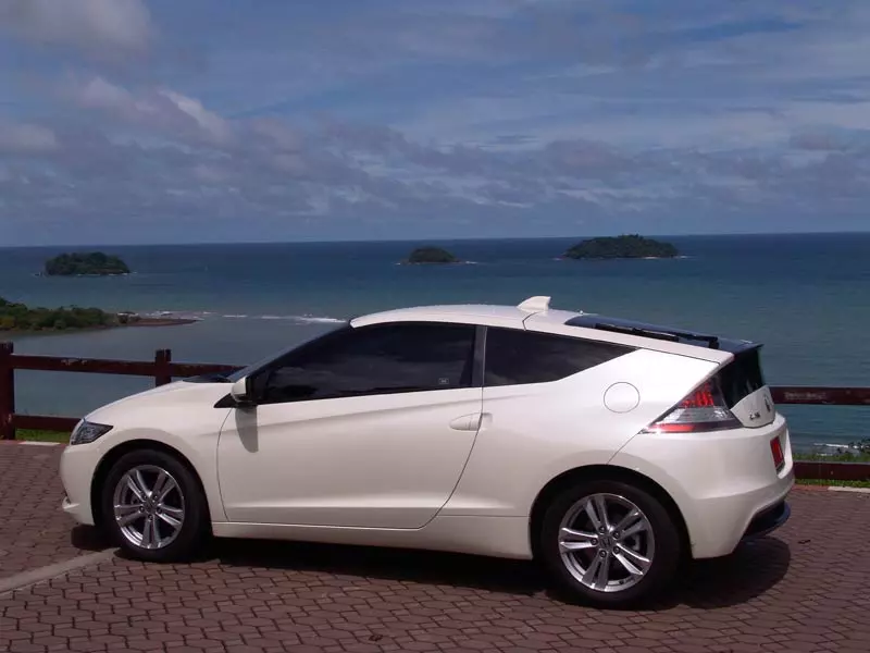 HONDA CRZ SPORT HYBRID หล่อเล็กสองอารมณ์ (ตอนที่1)