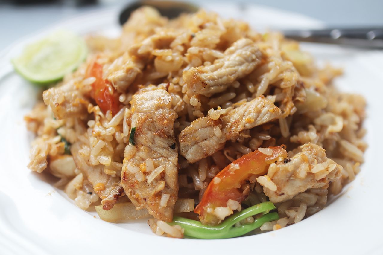 ข้าวผัดหมูใส่ไข่ ร่วนซุย หอมกลิ่นคั่วกระทะเหมือนสั่งจากร้านอาหาร