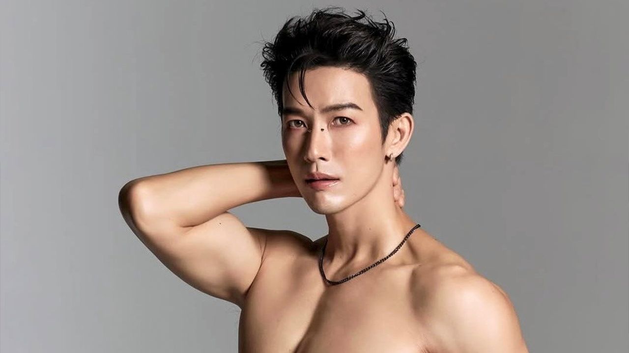 แด๊ดดี้แซ่บเว่อร์! ดีเจพุฒ พุฒิชัย โพสต์รูปอวดร่างทองแบบสับๆ ขนาด จุ๋ย วรัทยา เมียรักยังการันตี สับมาก...เรียกว่าทวงคืน “สามีแห่งชาติ” ซะเลย.