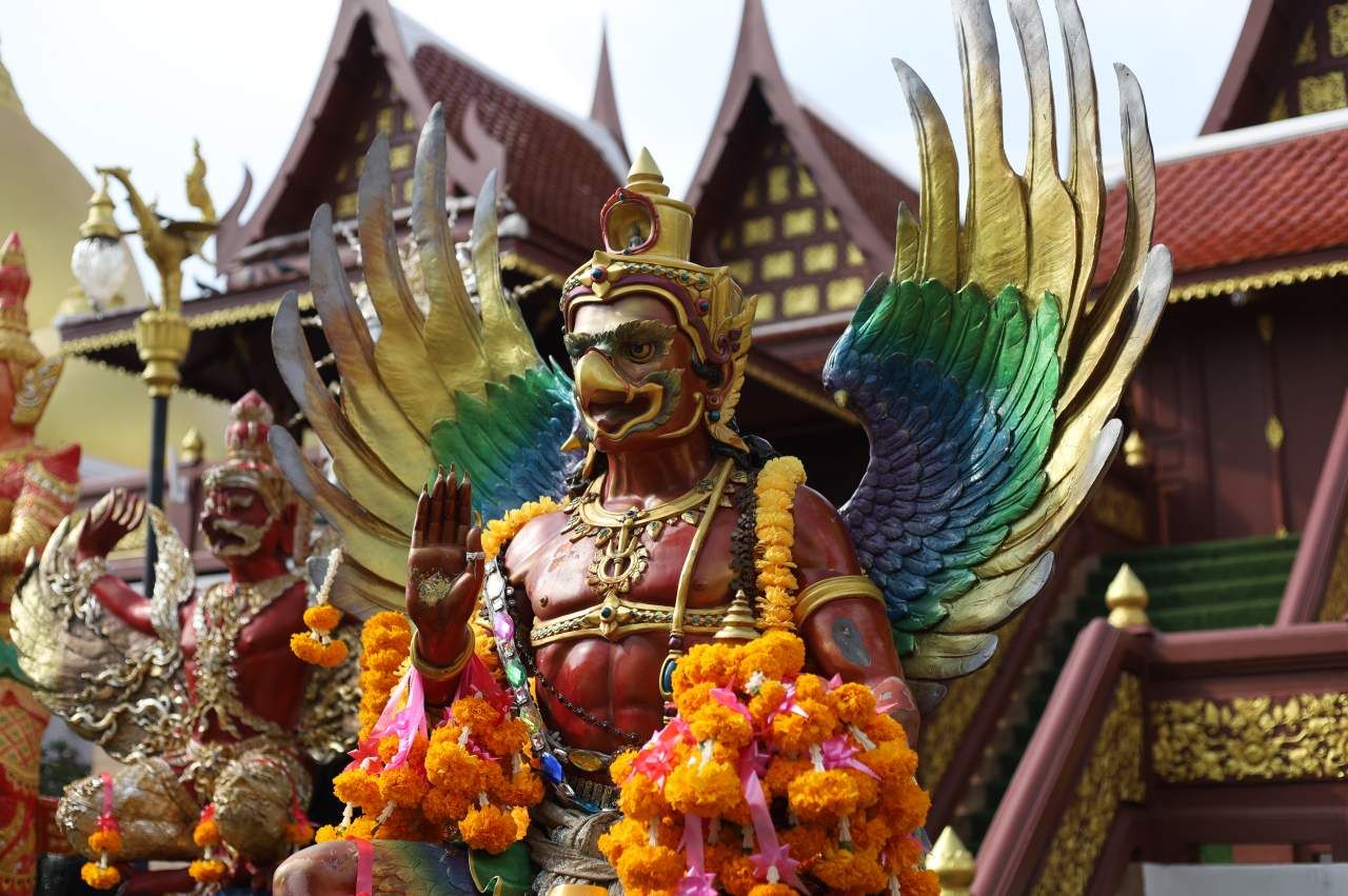 การบูชาพญาครุฑ