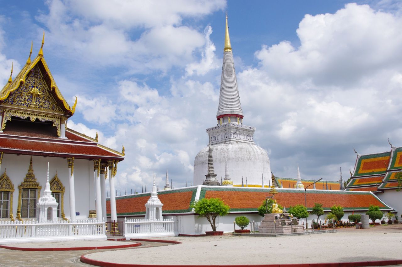 พระธาตุเมืองคอน วัดพระมหาธาตุวรมหาวิหาร จ.นครศรีธรรมราช 