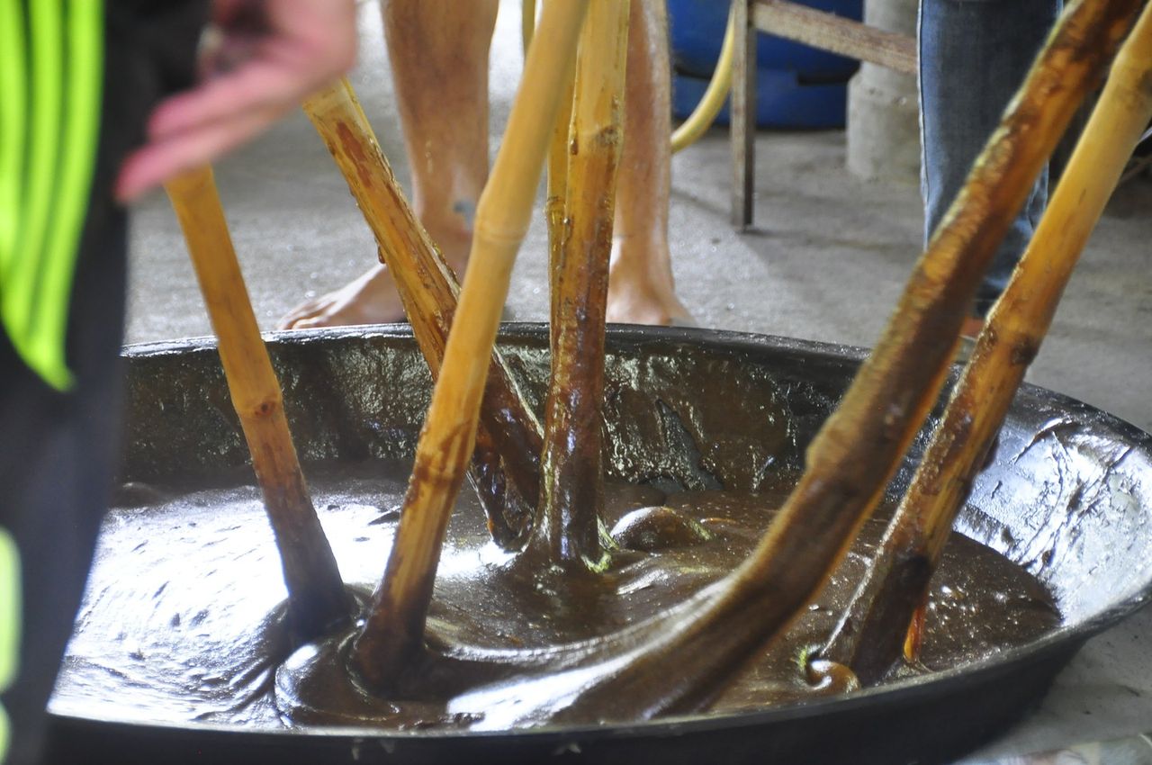 กาละแมปากลัด อดีตอาศัยแรงงานจากคนในครอบครัว