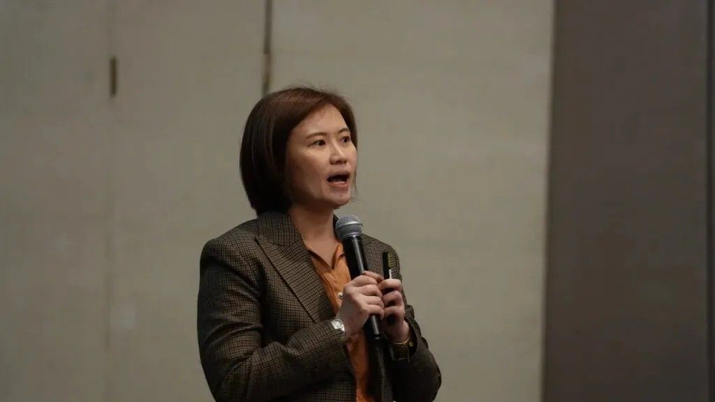 ดร.อารีพร อัศวินพงศ์พันธ์ 