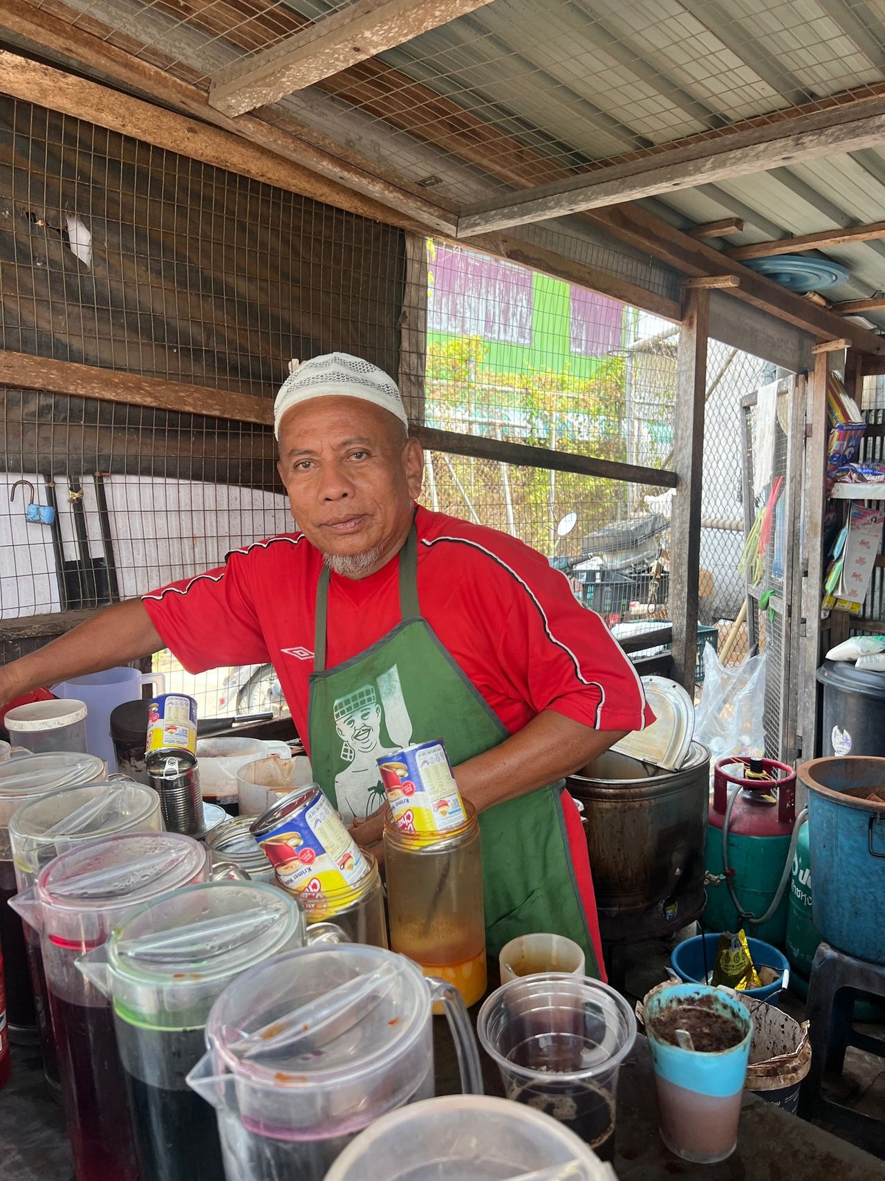 บังปา เจ้าของร้าน