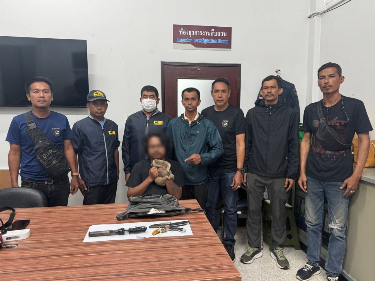 ภาพจับกุมหนุ่มซุก ลิงลม