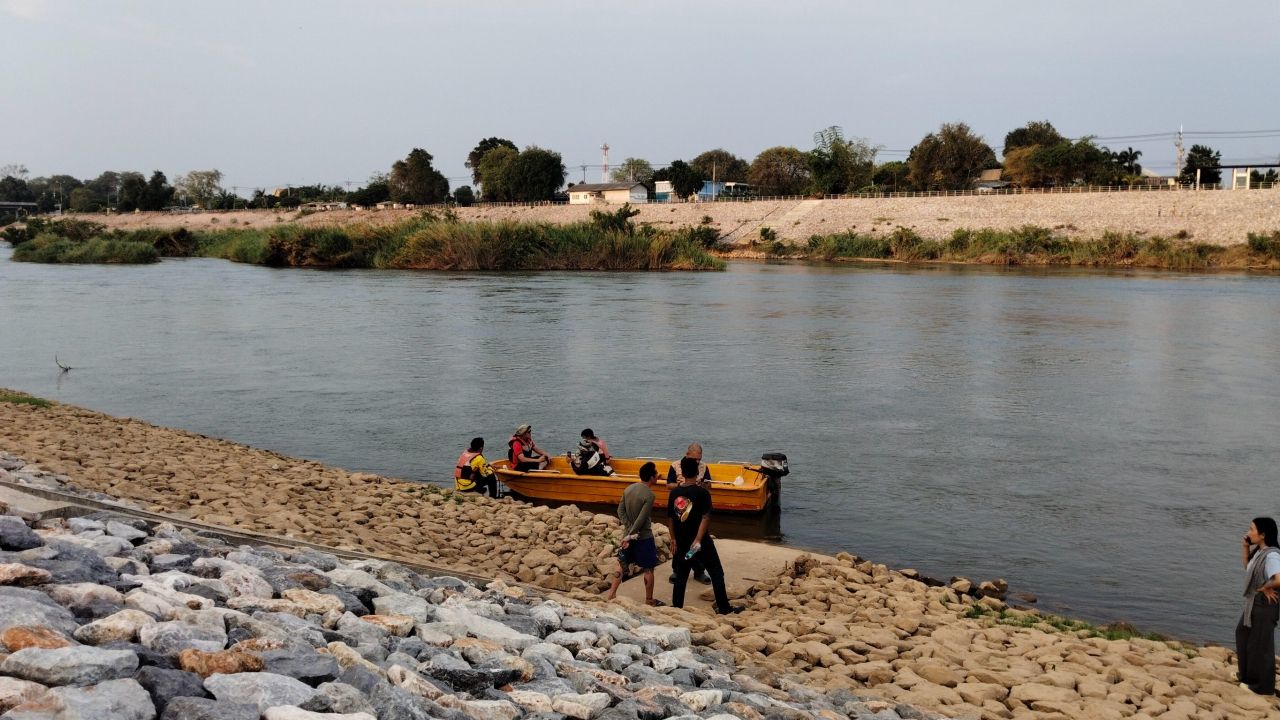 รอยเท้าปริศนาคล้ายจระเข้