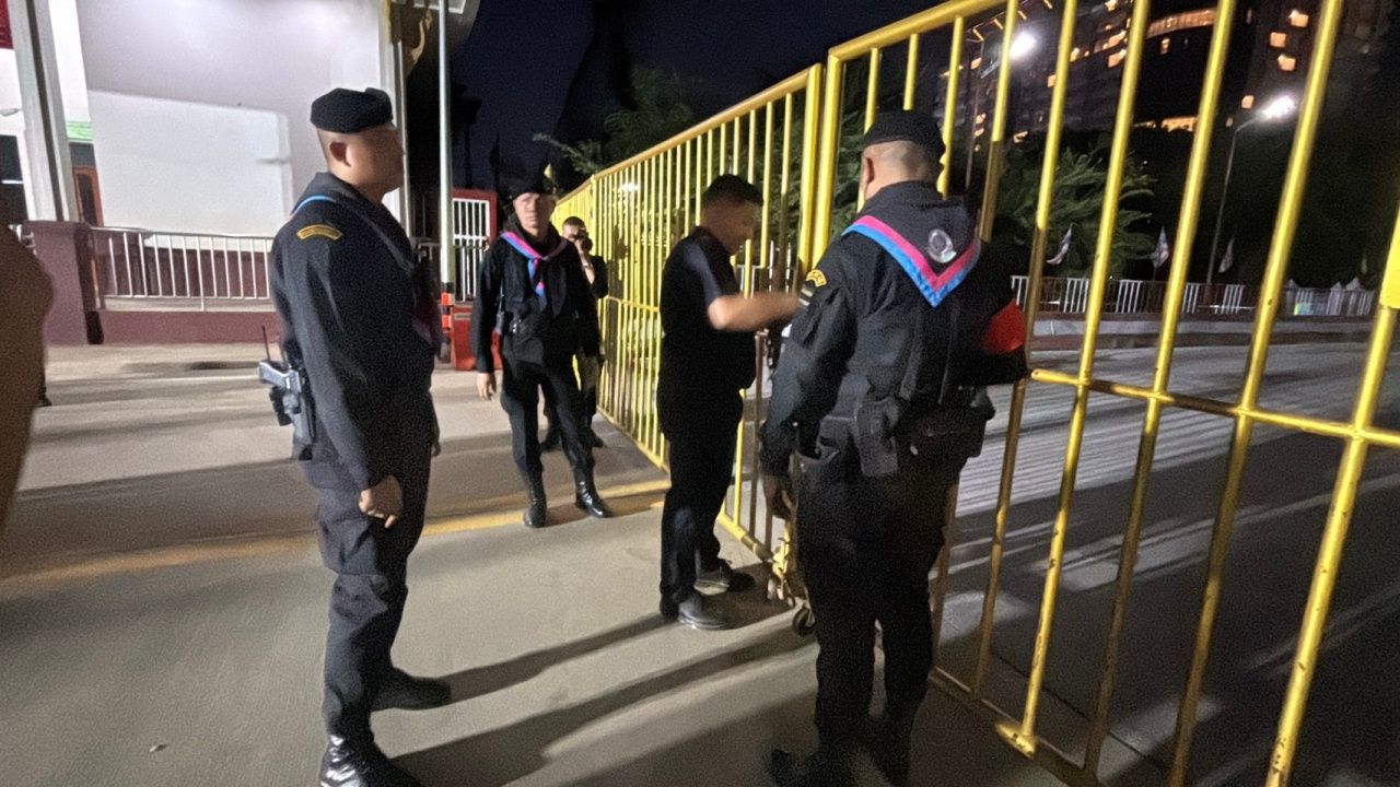 ภาพคนไทยเดินทางกลับจากกัมพูชา