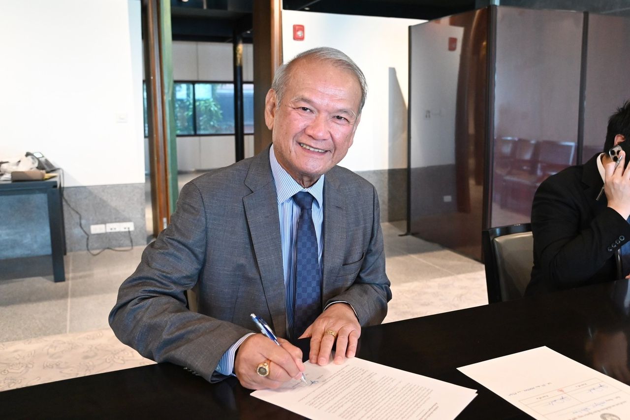 ภาพ 4 สส.บัญชีรายชื่อ พรรคภูมิใจไทย