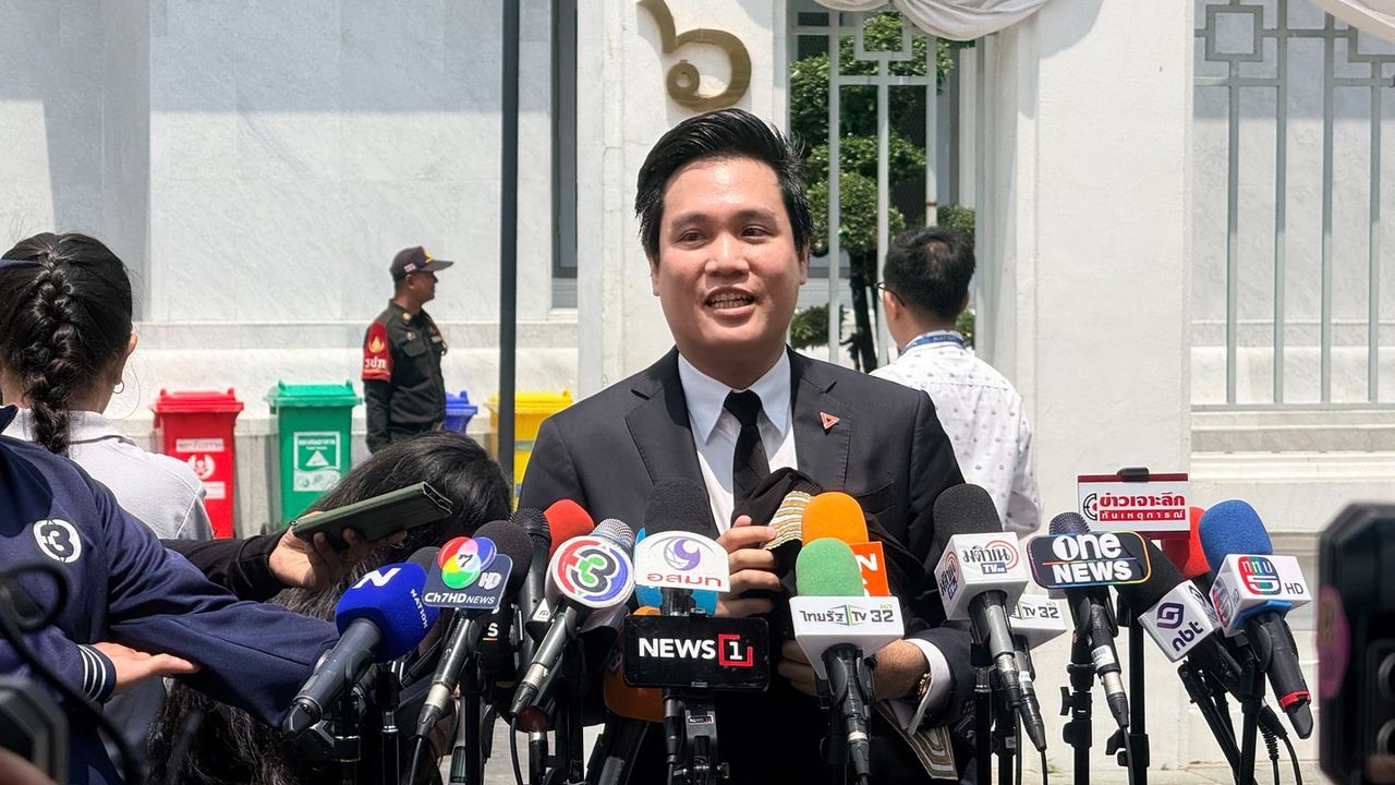 นายนิธิ ละเอียดดี ทนายความ 44 สส.ก้าวไกล