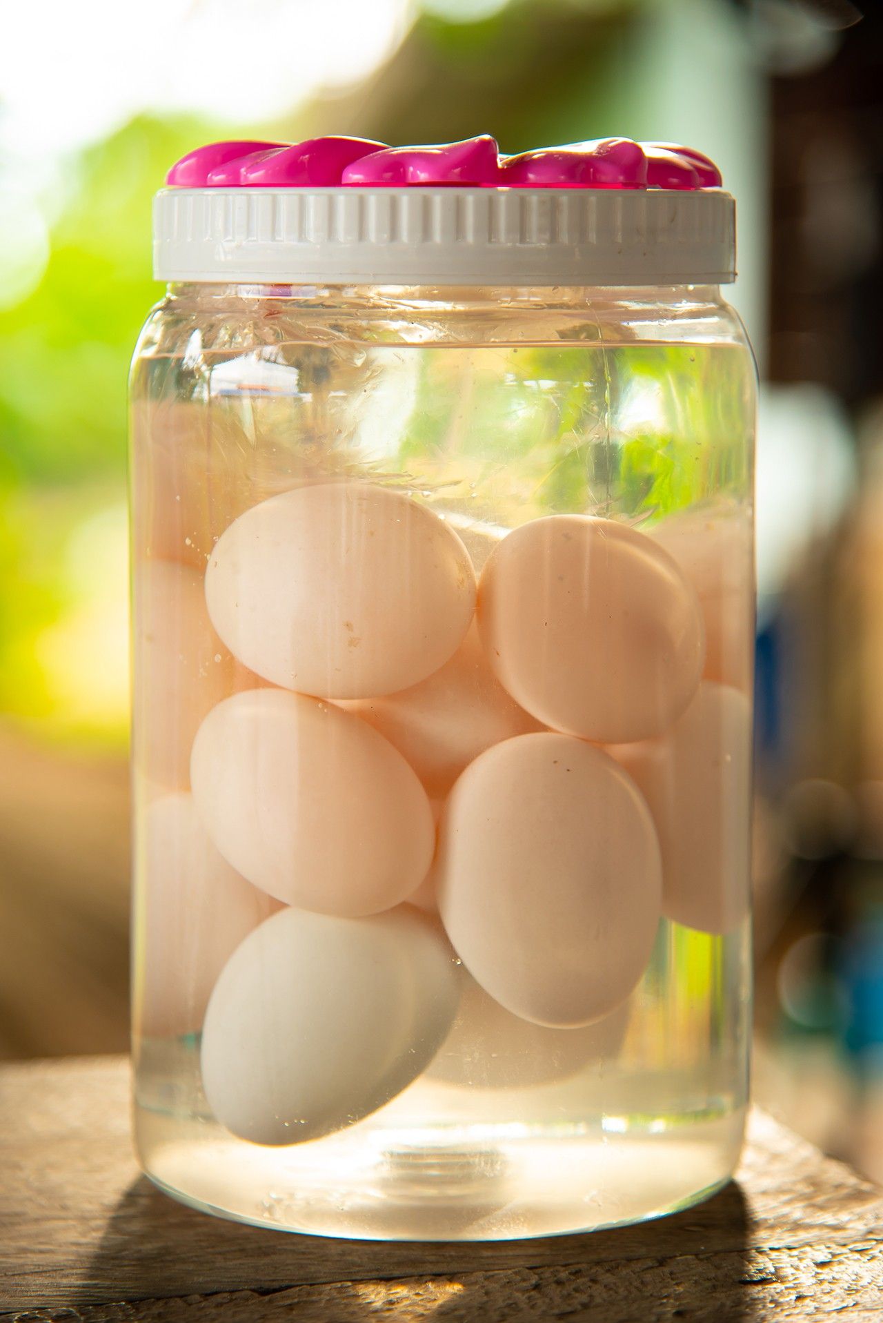 วิธีทำไข่เค็มดองน้ำเกลือ