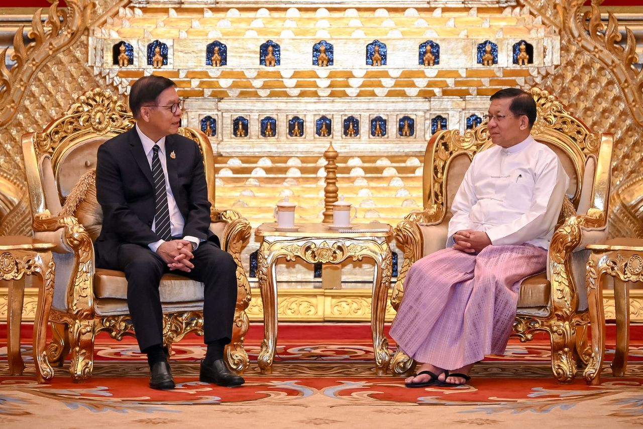 สีหศักดิ์ หารือ มิน อ่อง หล่าย