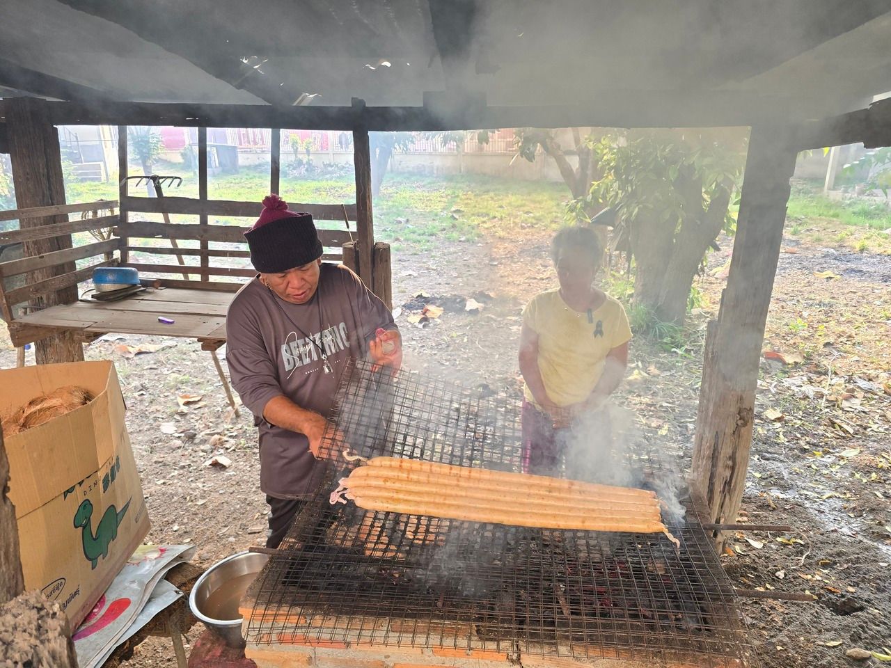 พี่เชตร (พิเชตร โตพุ่ม) และป้าเจี๊ยบ (เบญจวรรณ์ เจียมตน) 